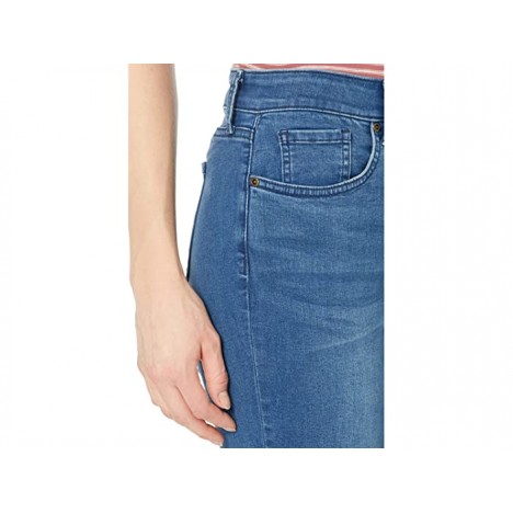 NYDJ Chloe Capri Jeans in Market